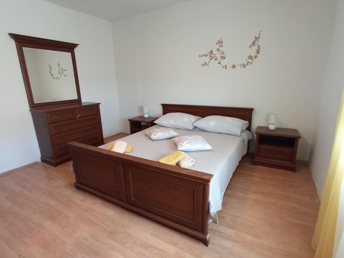 Family Paradise Ražanac Zewnętrze zdjęcie